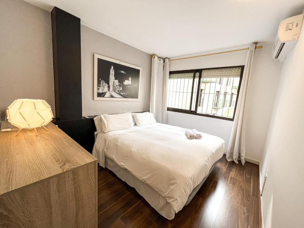 Apartamento Para 4 Con Terraza En El Centro Girona Zewnętrze zdjęcie